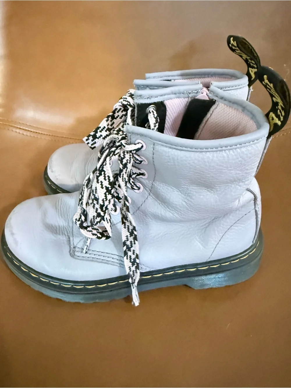 Dr. Martens Size 1 Light Lavender Leather Lace-Up Boots